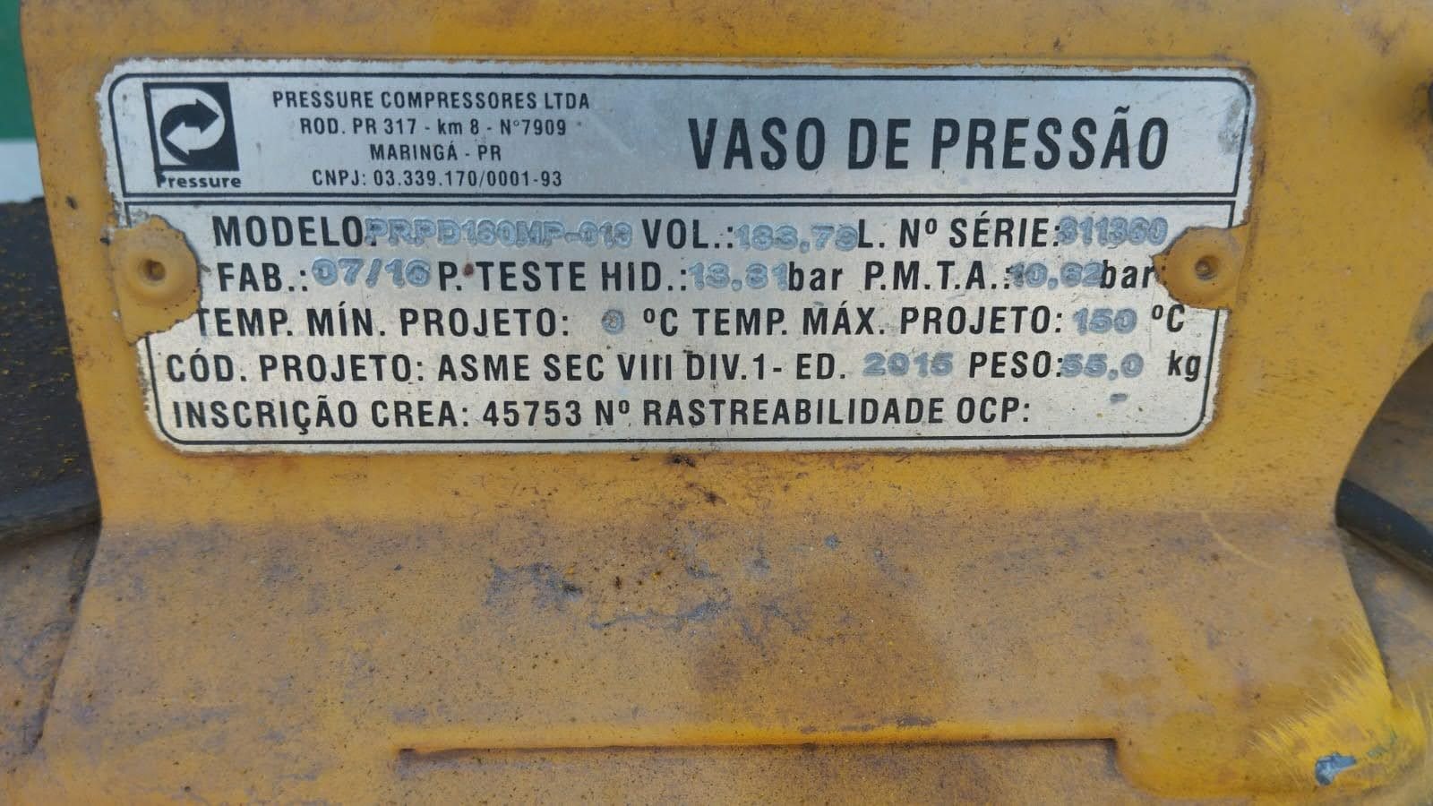 Placa de identificação de vaso de pressão com volume, PMTA, pressão de teste hidrostático e código de projeto ASME Seção VIII Divisão 1